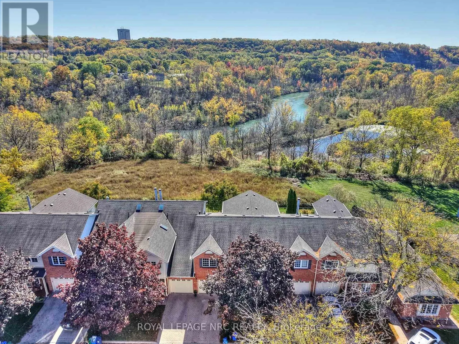 35 - 275 PELHAM ROAD, #35