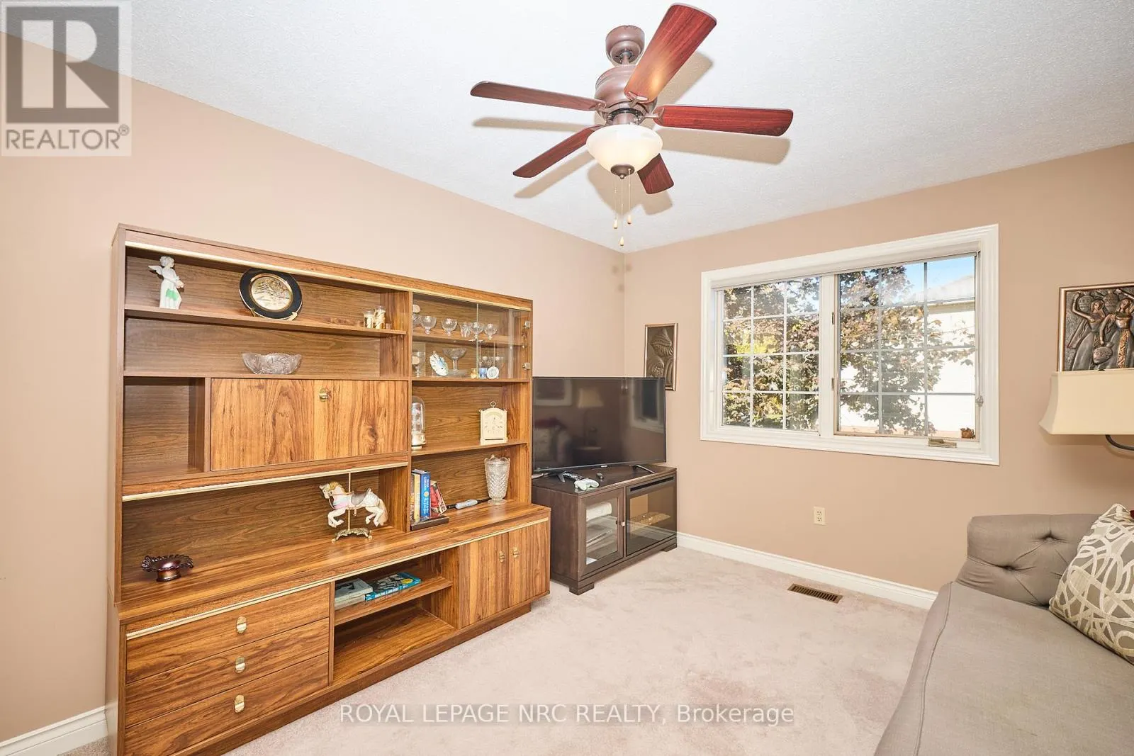 35 - 275 PELHAM ROAD, #35