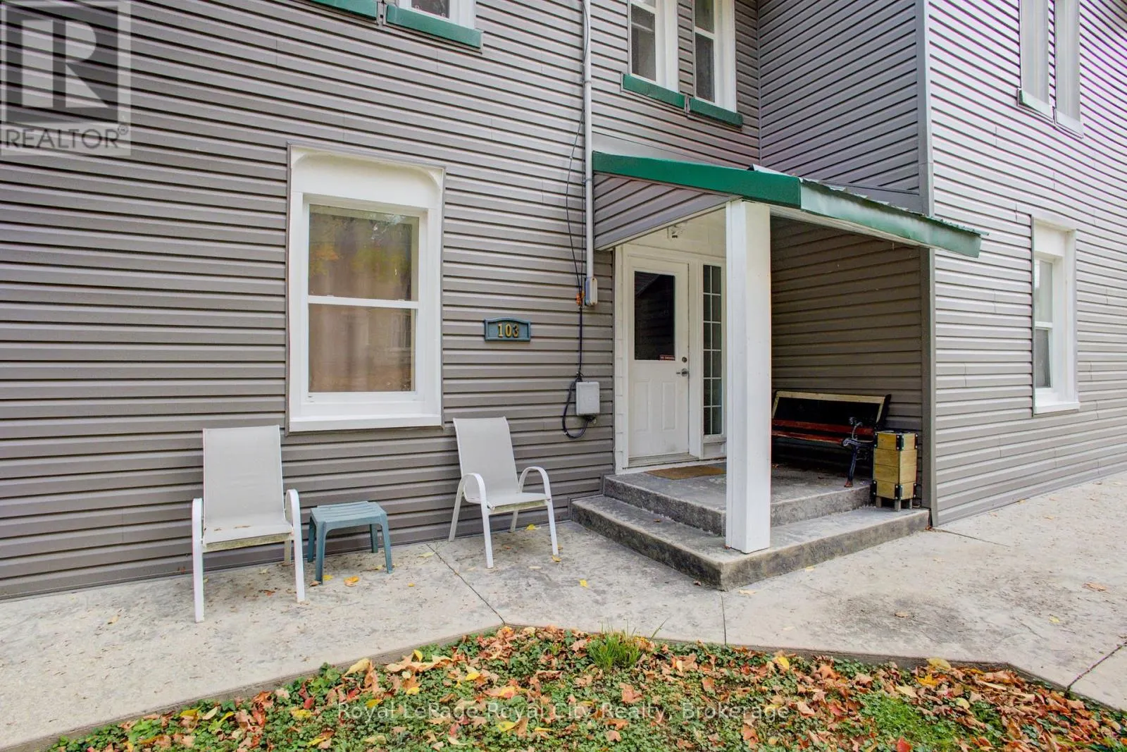 103 PATRICK STREET E