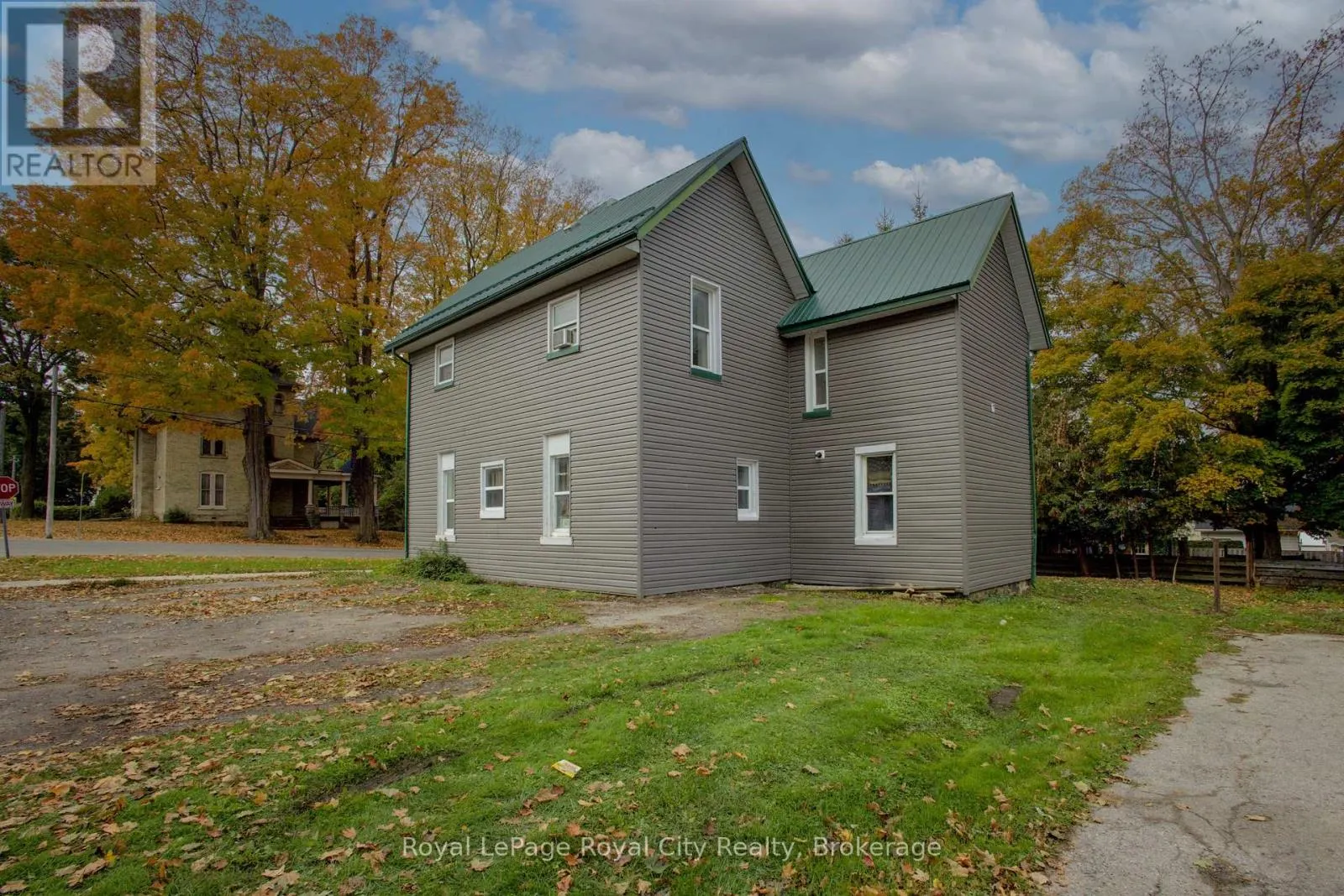 103 PATRICK STREET E