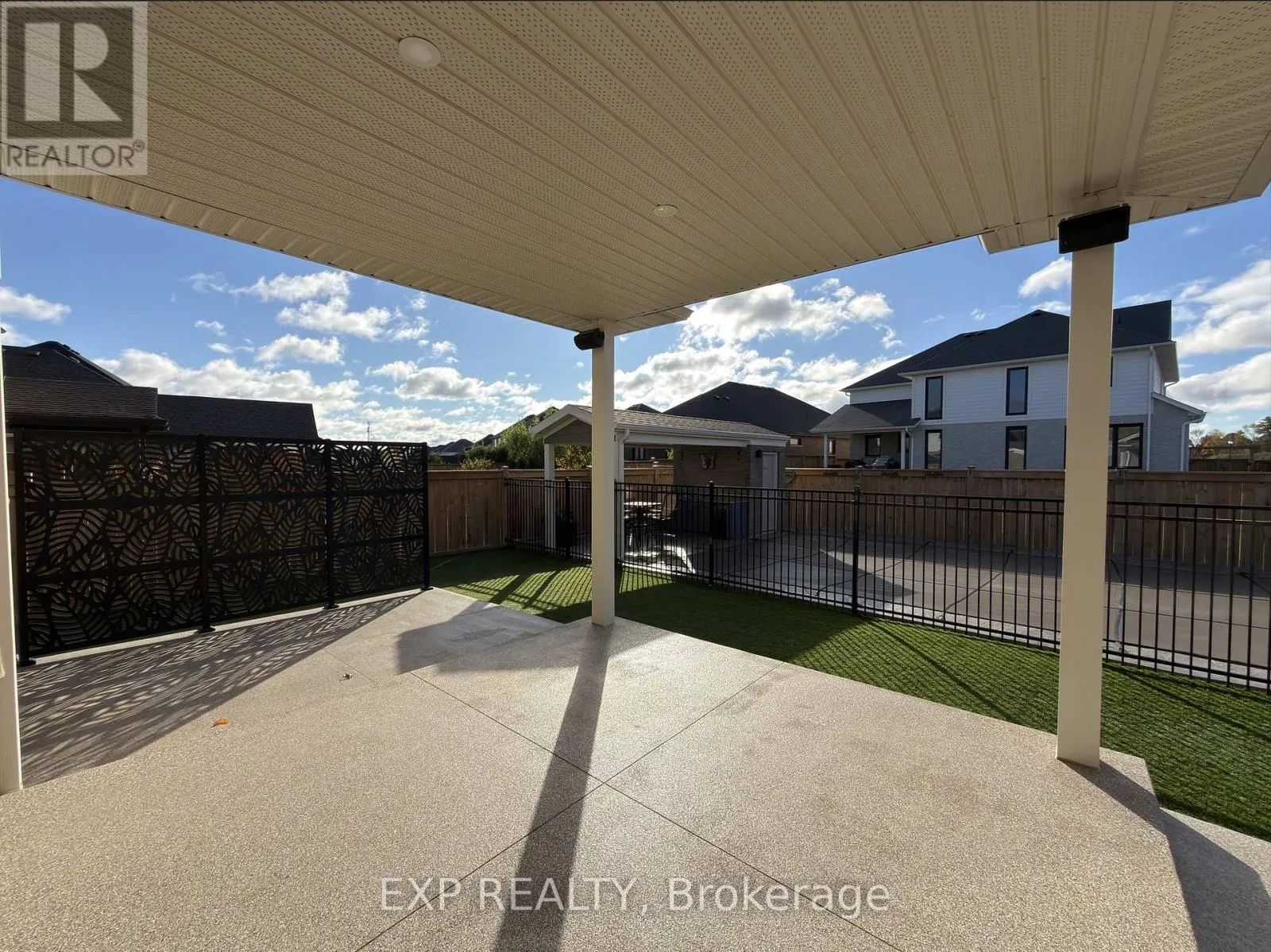175 BOARDWALK WAY