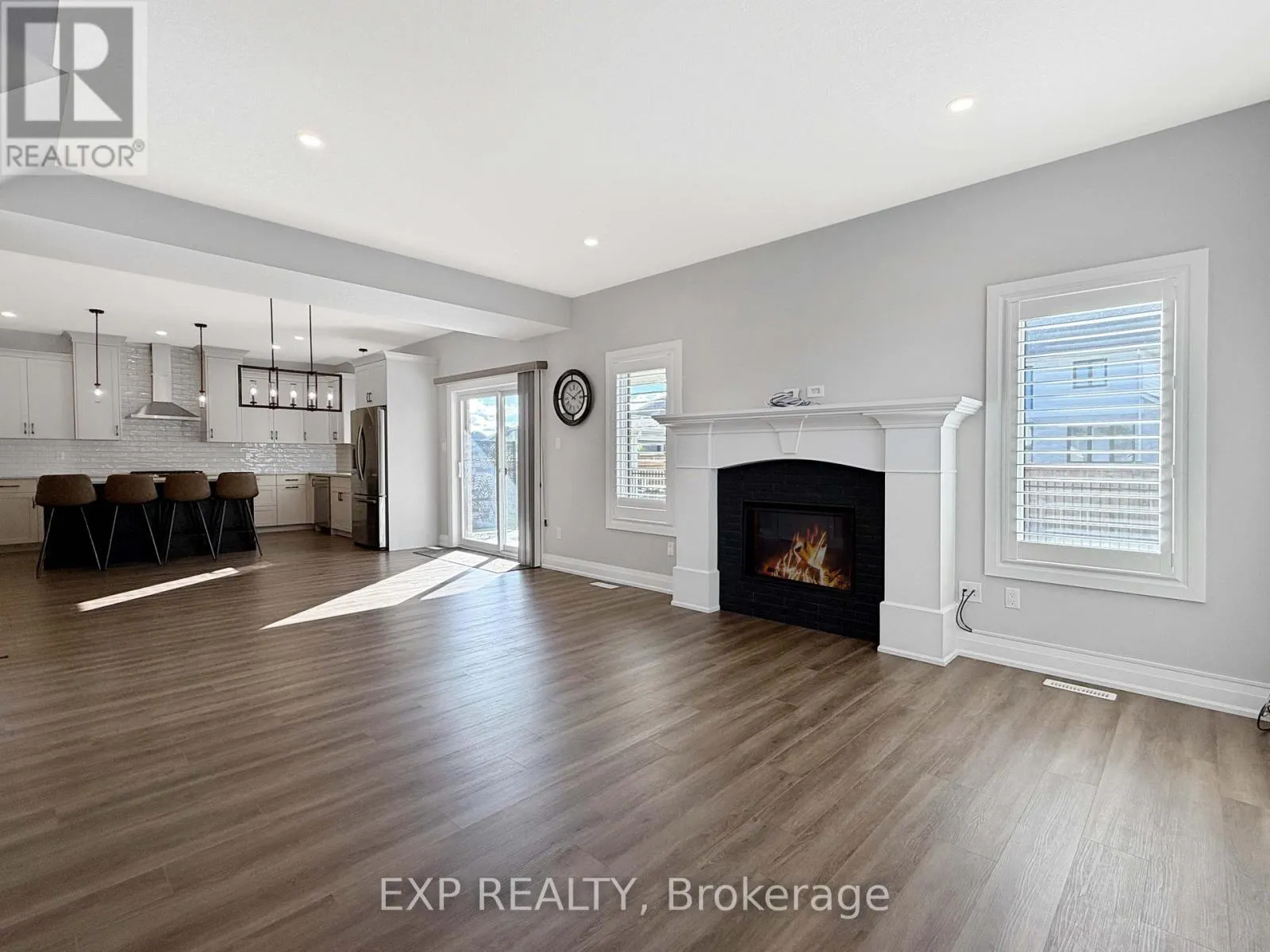 175 BOARDWALK WAY