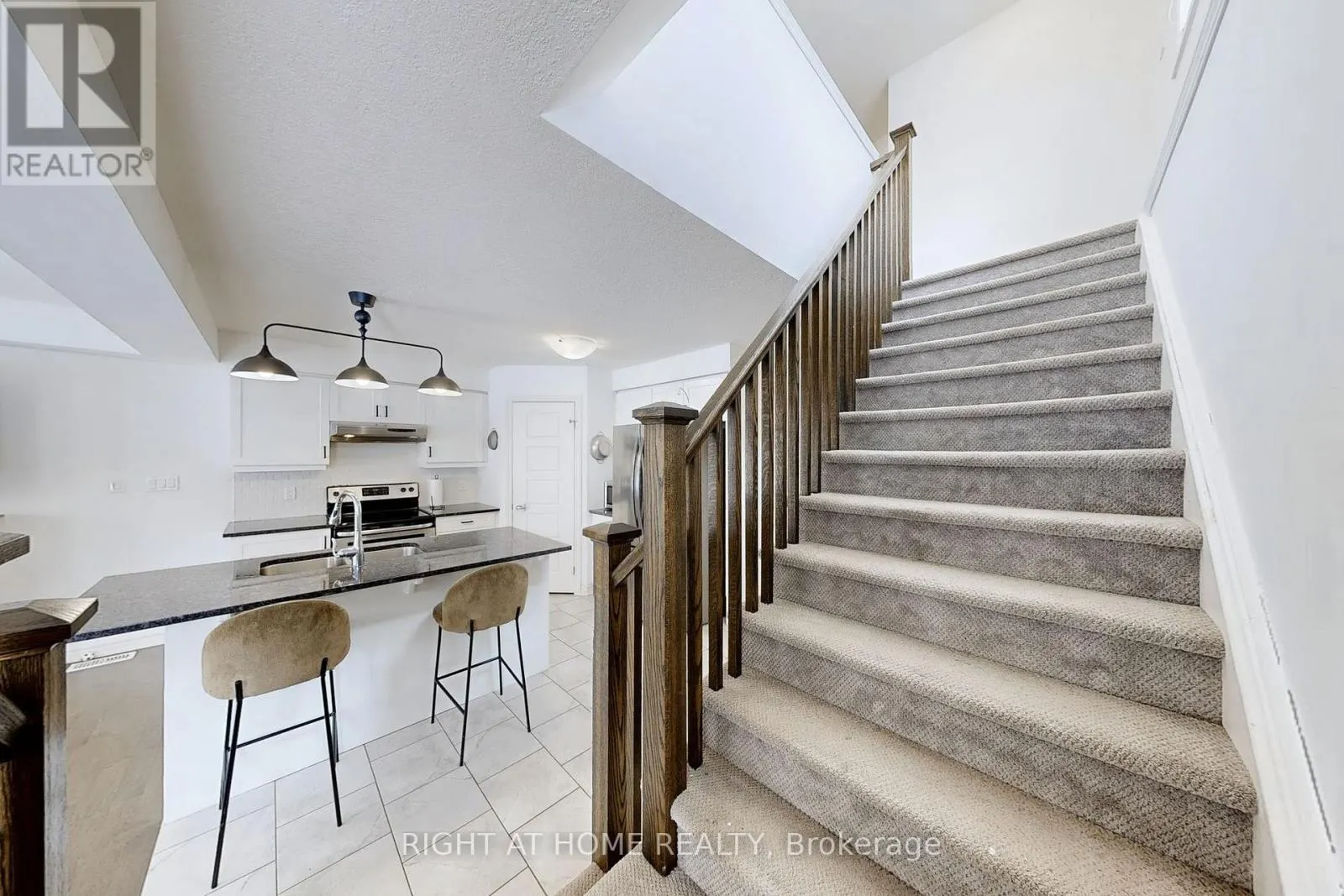 13 - 91 POPPY DRIVE E