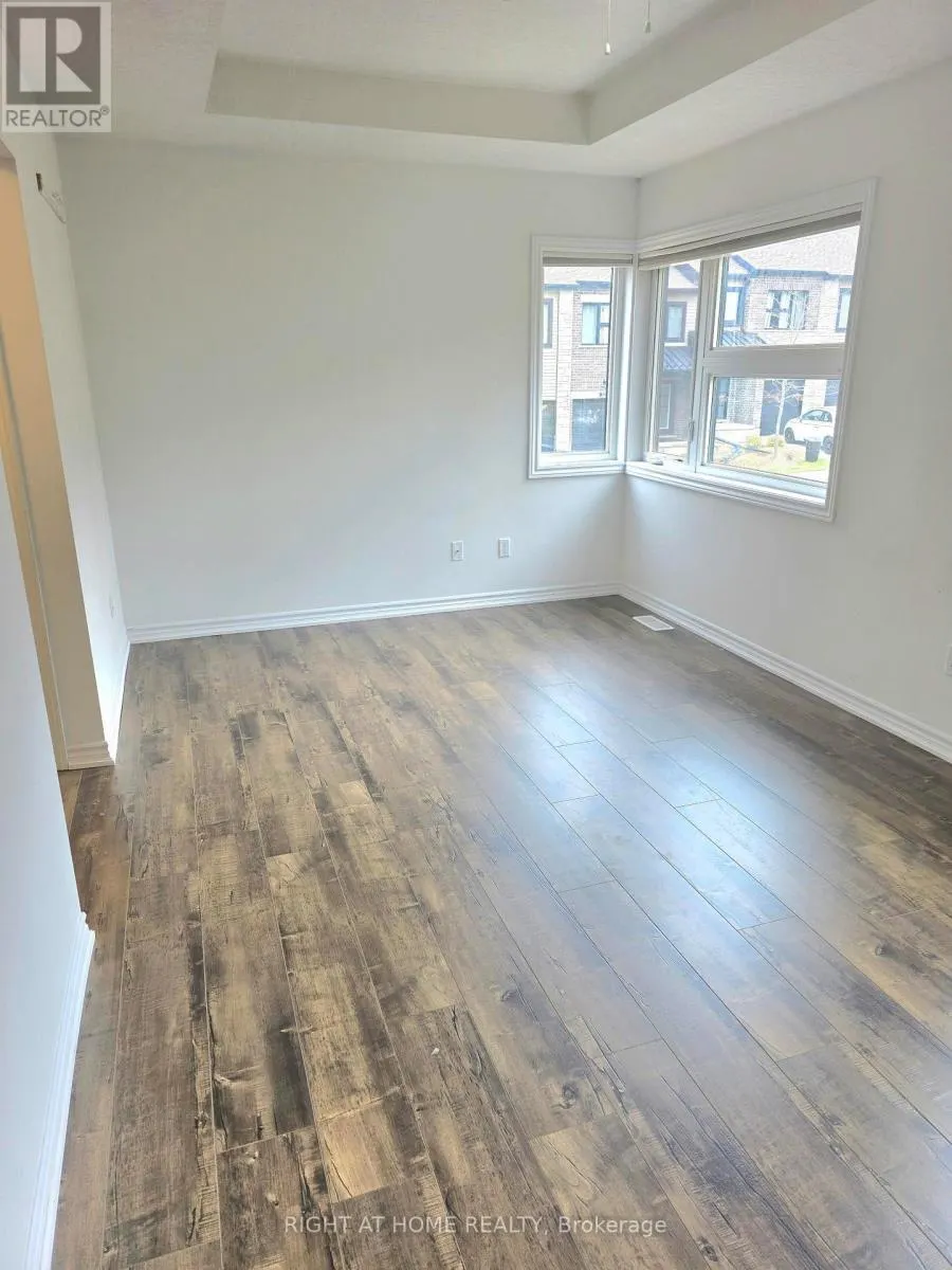 13 - 91 POPPY DRIVE E