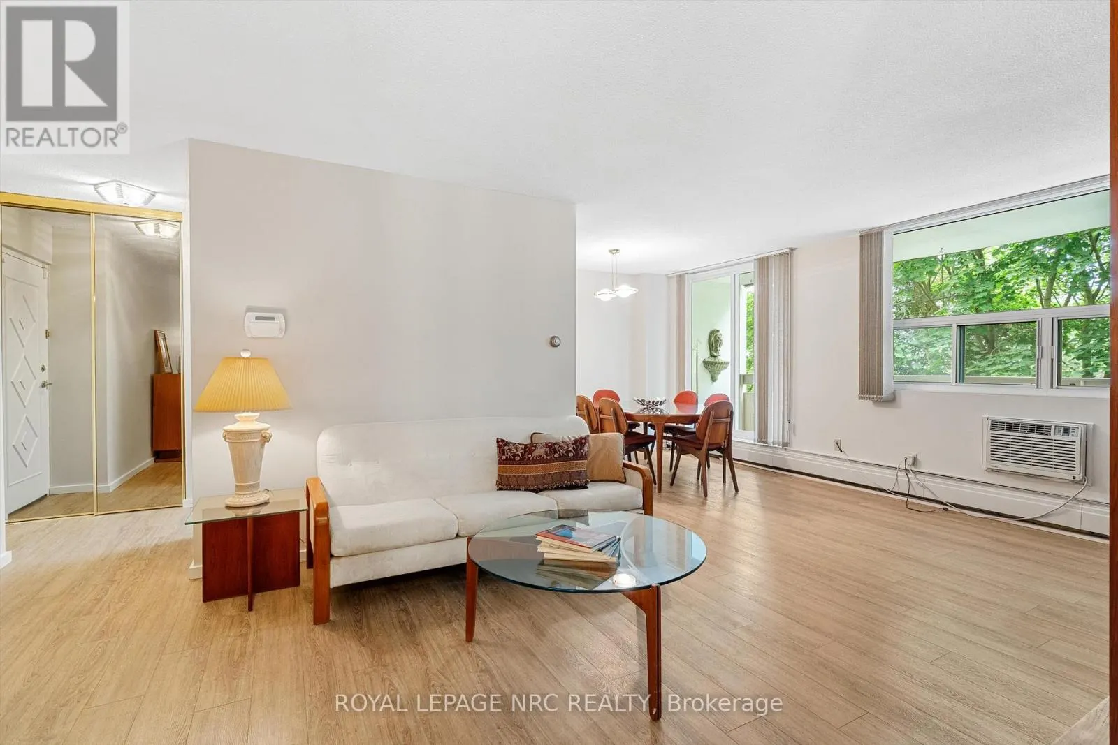 401 - 365 GENEVA STREET, #401