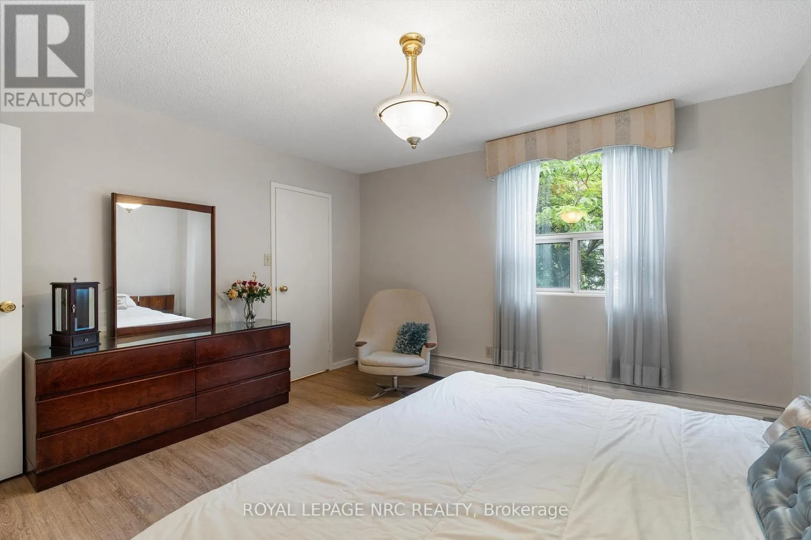 401 - 365 GENEVA STREET, #401