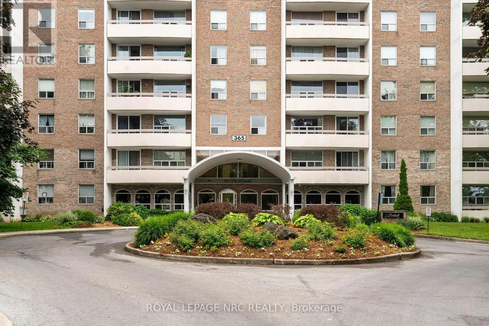 401 - 365 GENEVA STREET, #401