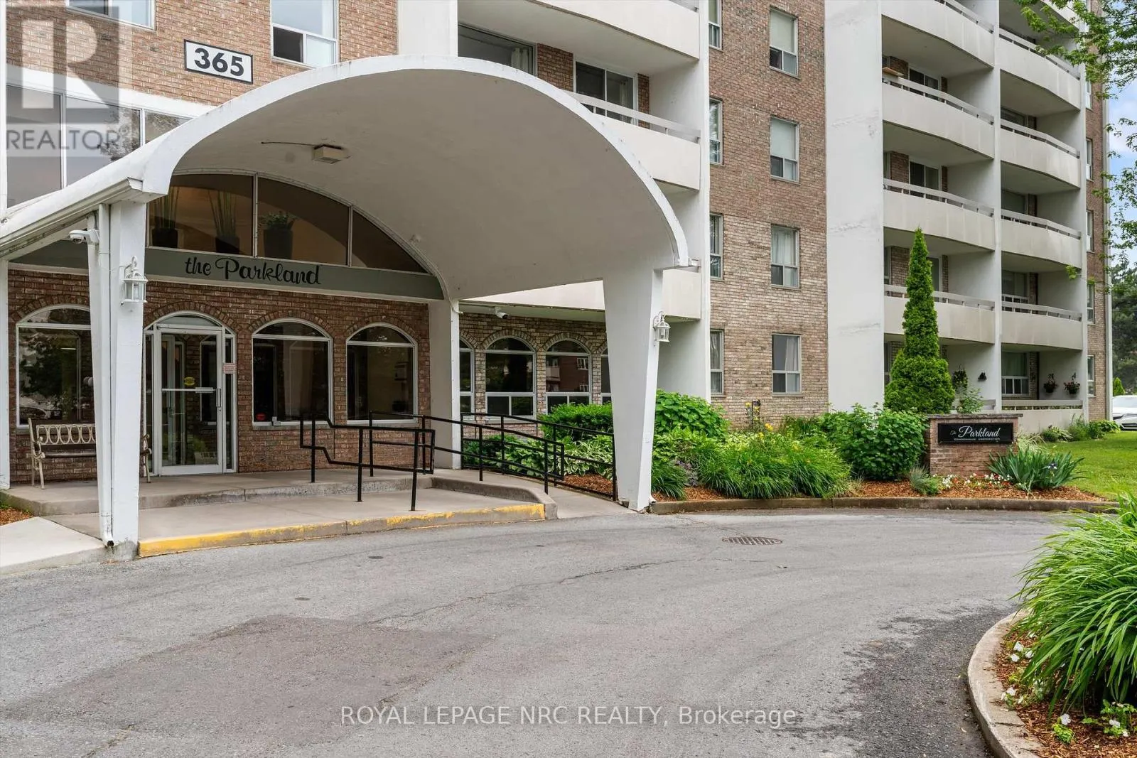 401 - 365 GENEVA STREET, #401