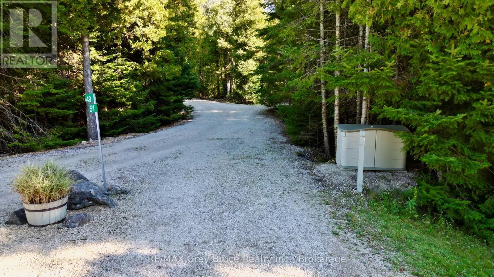 51 LAKEWOOD COUNTRY LANE