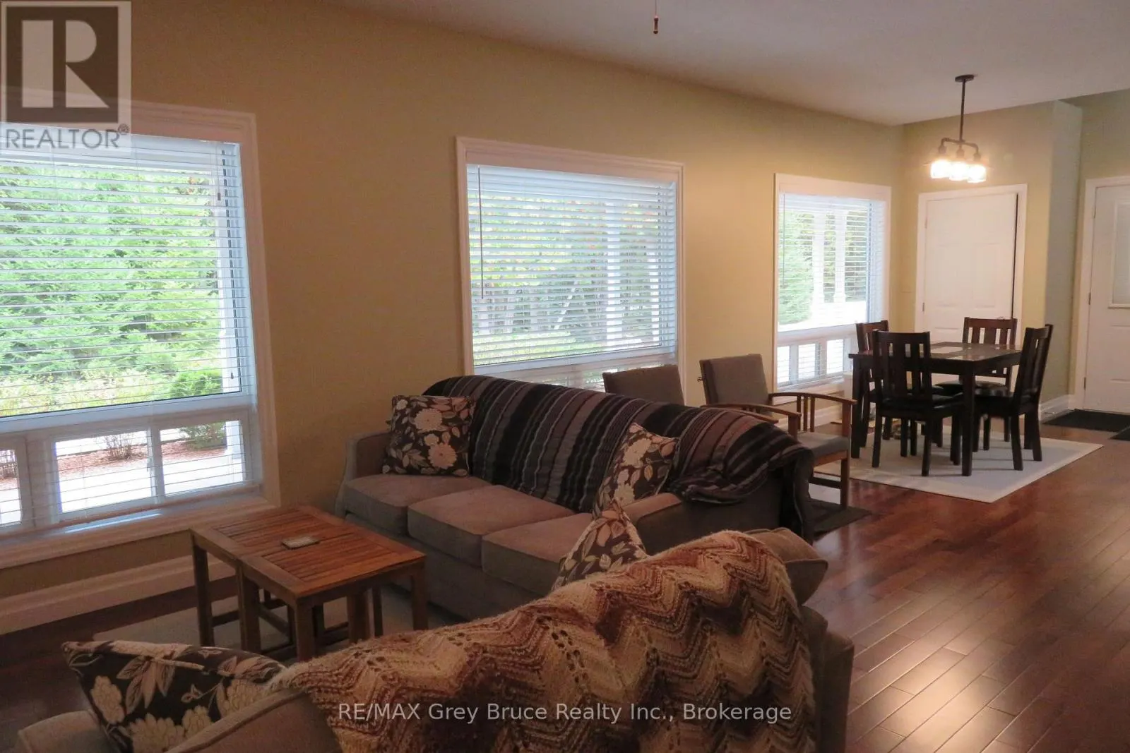 51 LAKEWOOD COUNTRY LANE