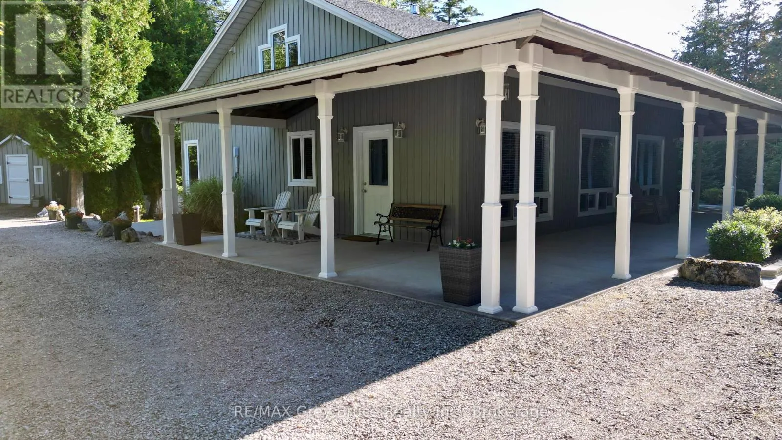 51 LAKEWOOD COUNTRY LANE