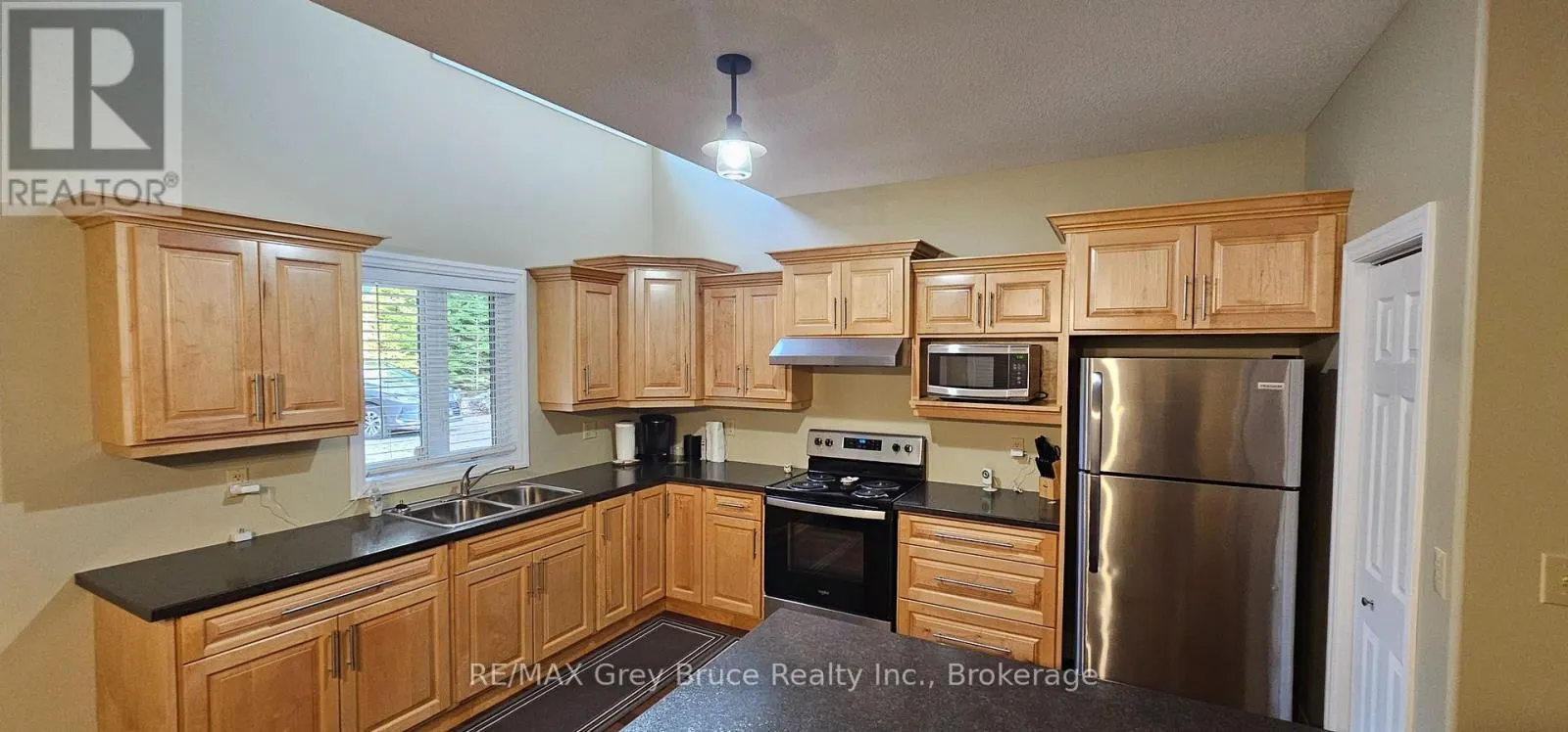 51 LAKEWOOD COUNTRY LANE