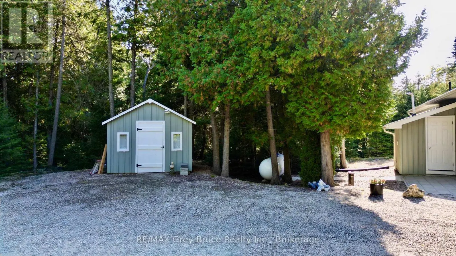 51 LAKEWOOD COUNTRY LANE
