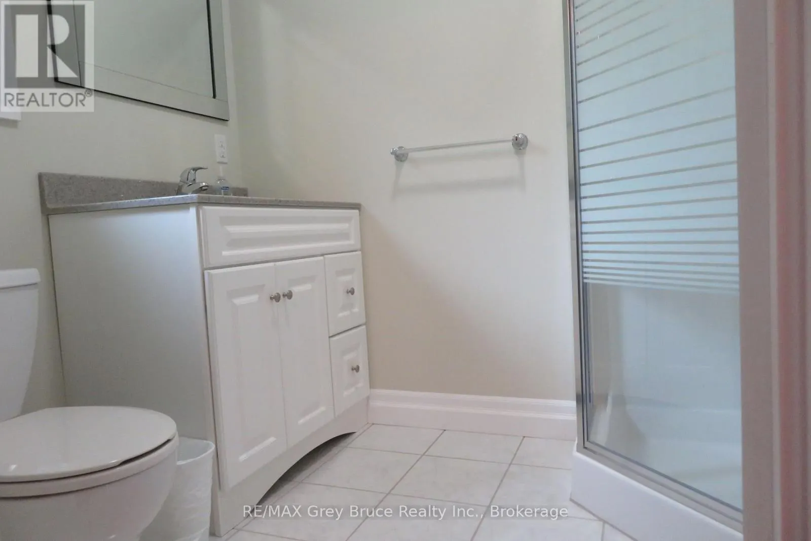 51 LAKEWOOD COUNTRY LANE