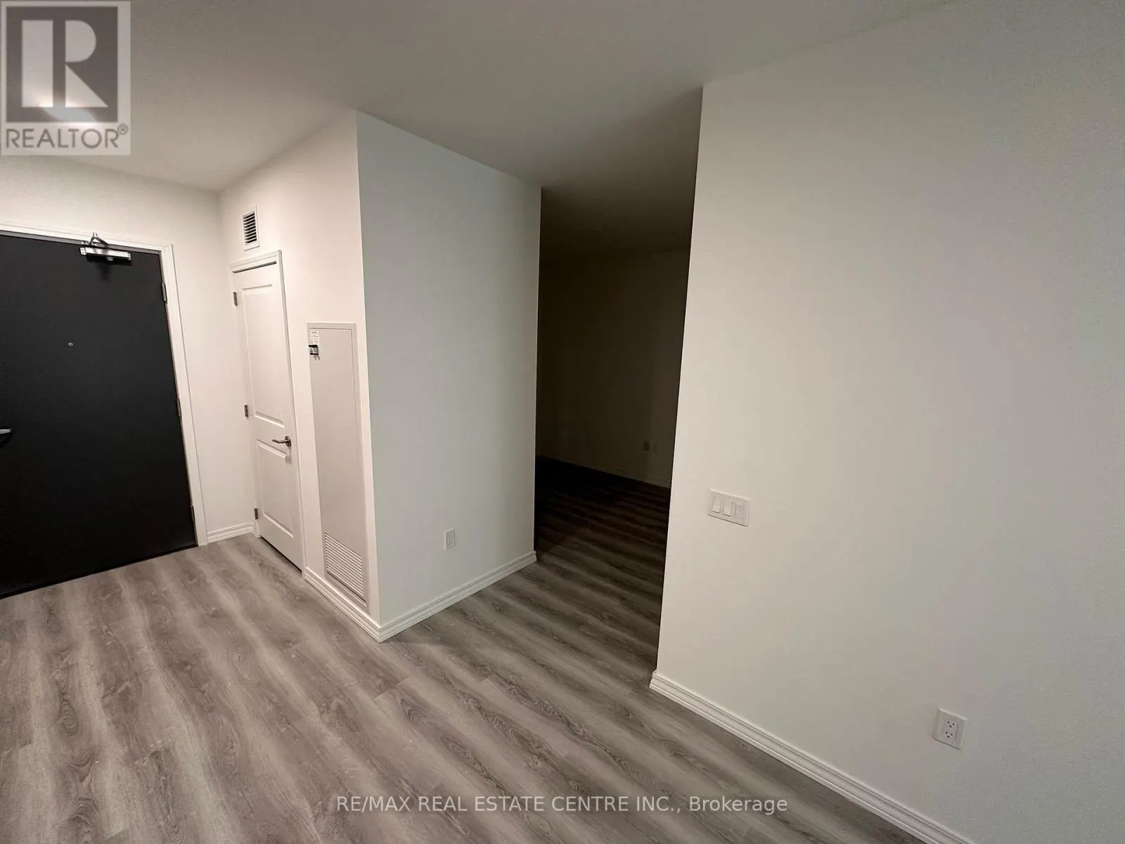 101 - 181 ELMIRA ROAD