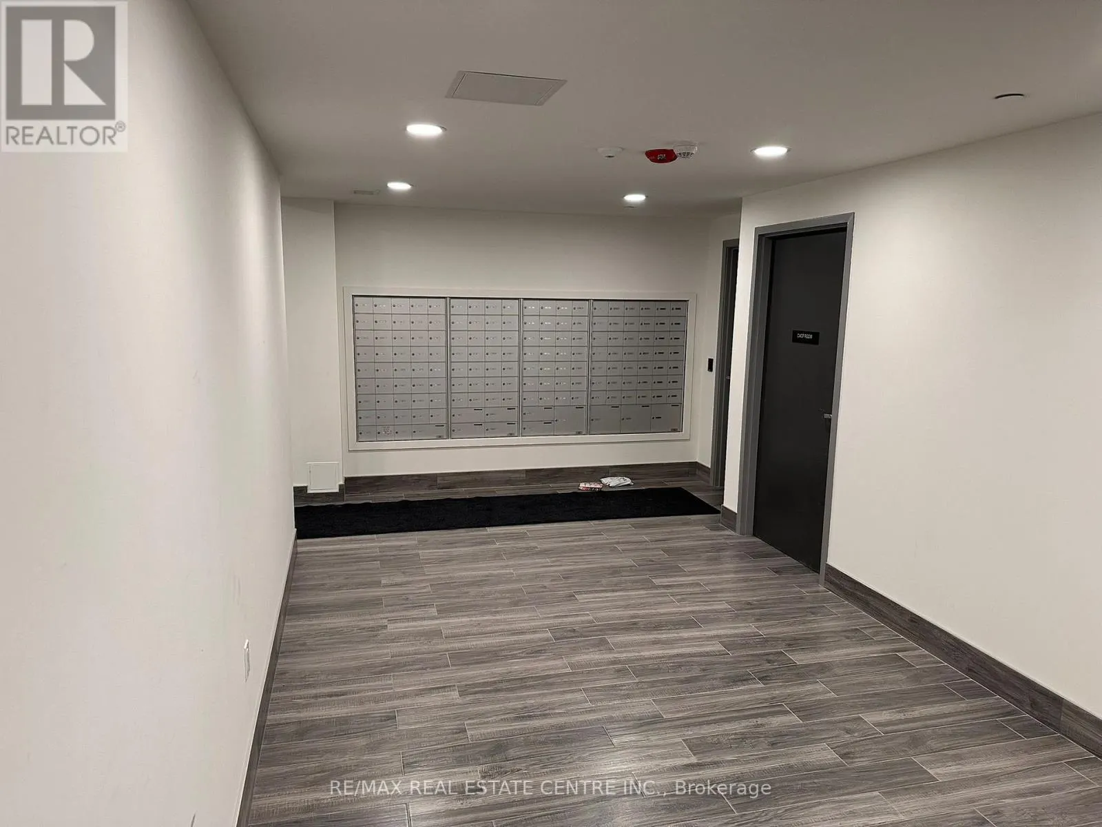 101 - 181 ELMIRA ROAD