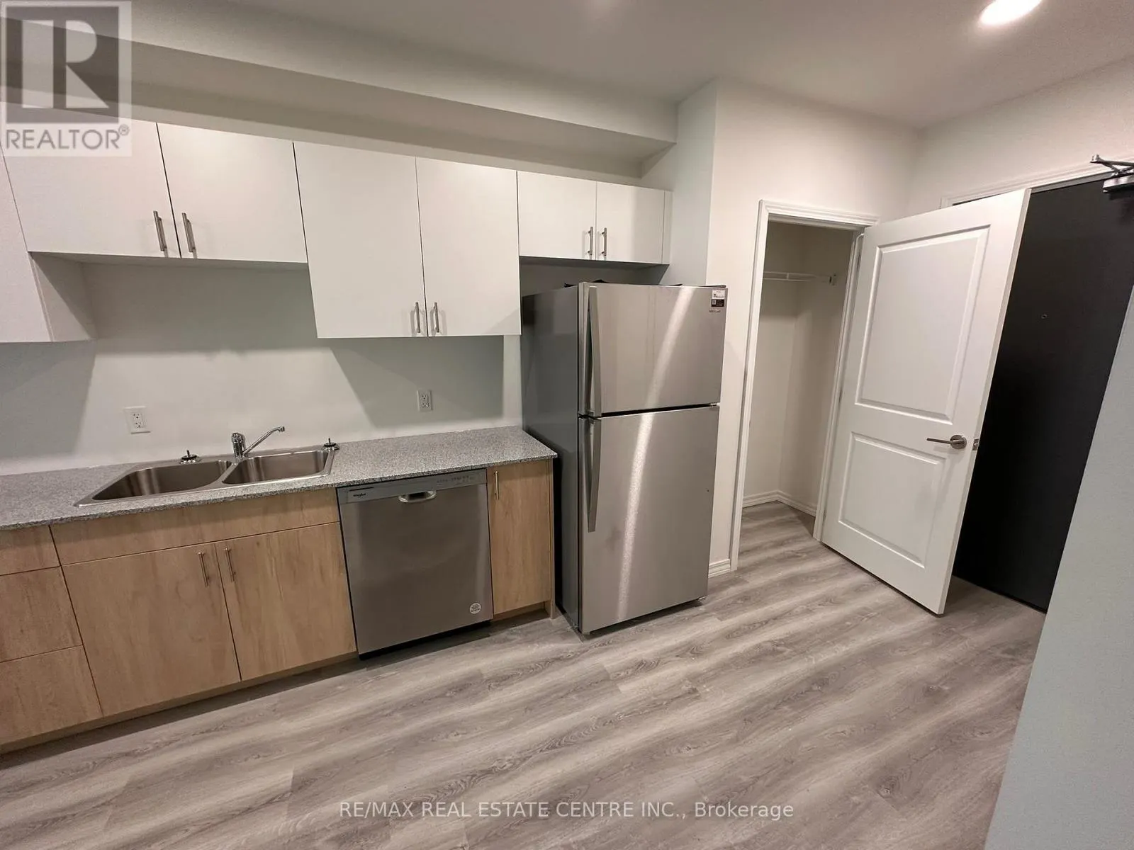 101 - 181 ELMIRA ROAD