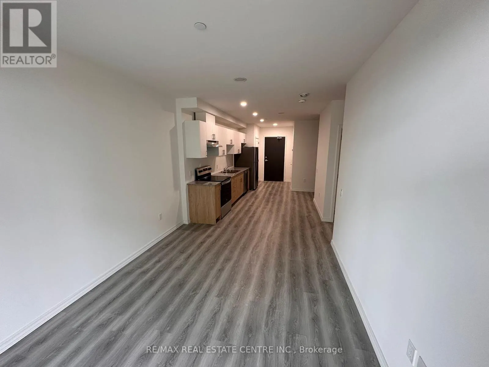 101 - 181 ELMIRA ROAD