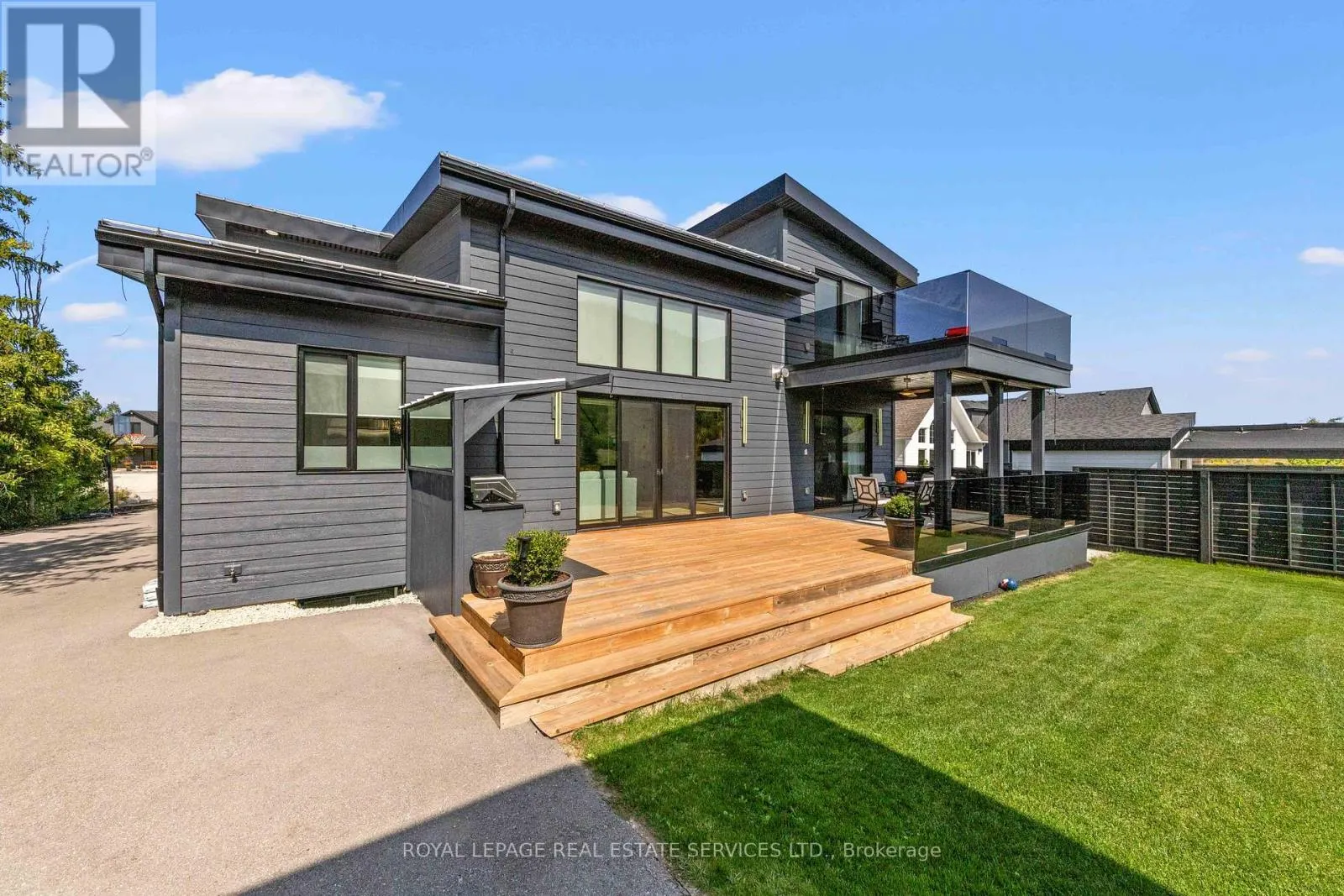 118 BARTON BOULEVARD
