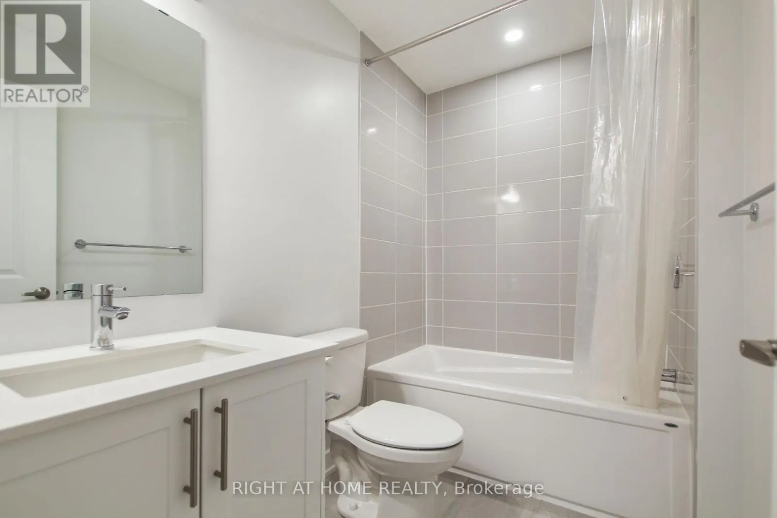 534 CORRETTO PLACE
