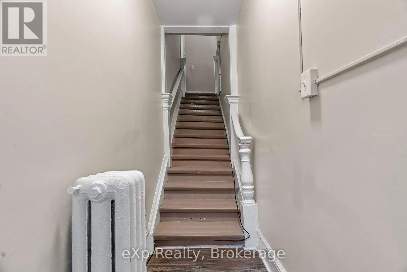 4 - 111 CHURCH STREET, #4