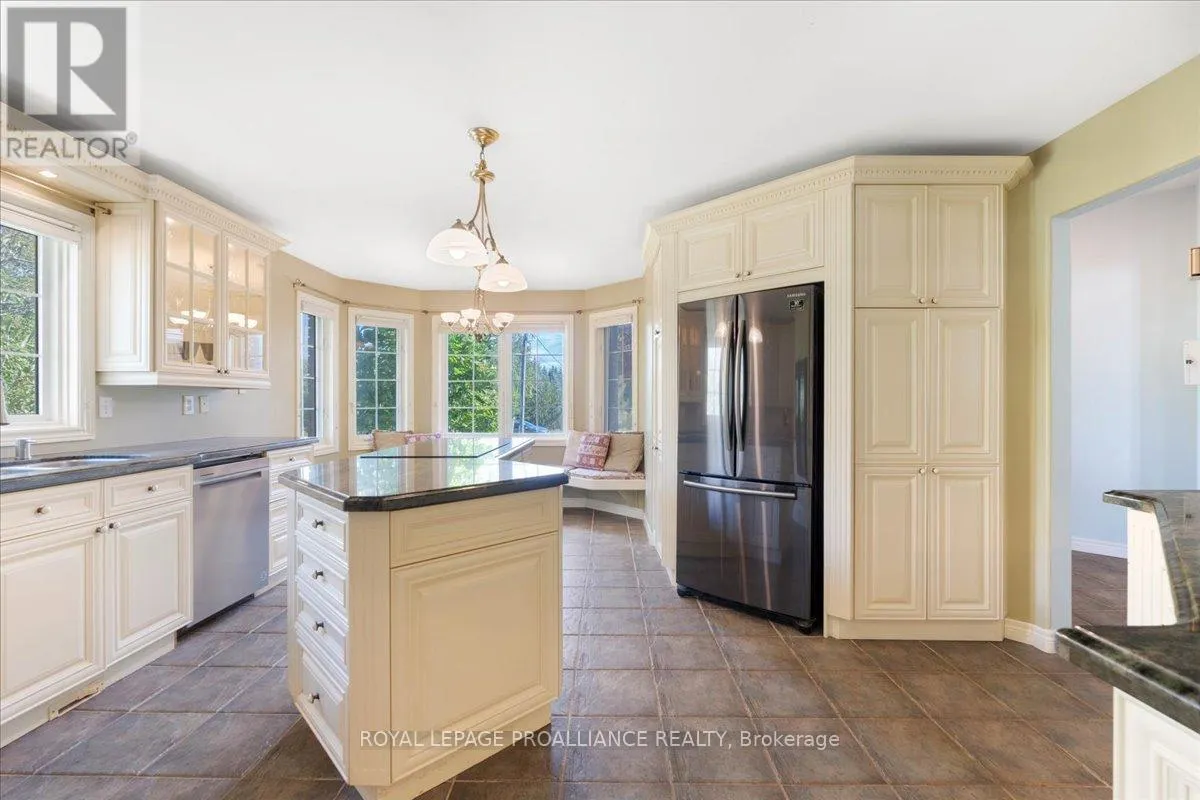 685 COUNTY ROAD 28