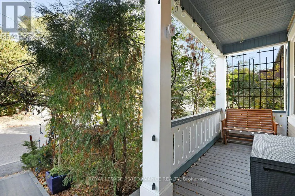 32 HERRIDGE STREET