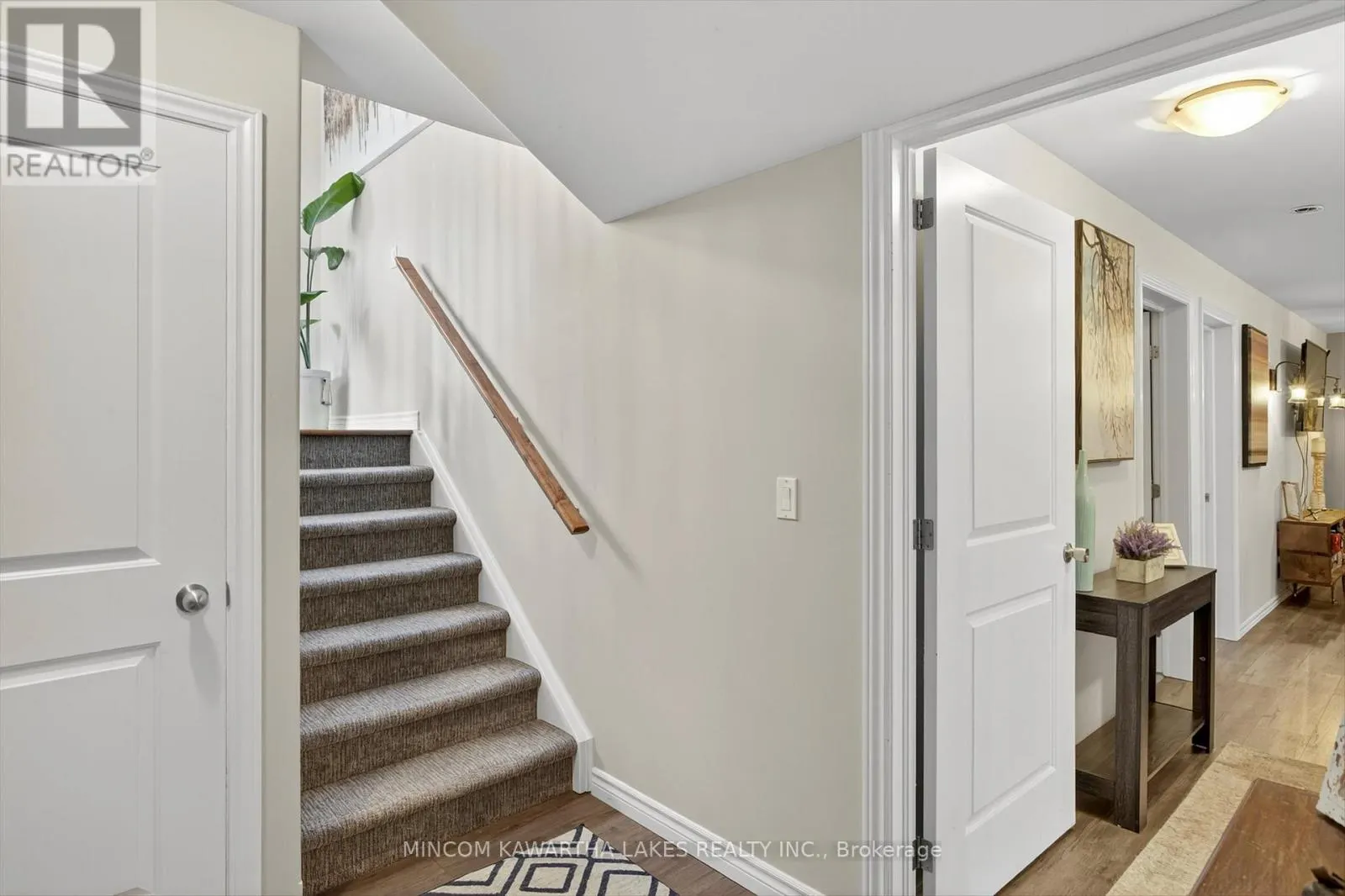 127 MILROY DRIVE