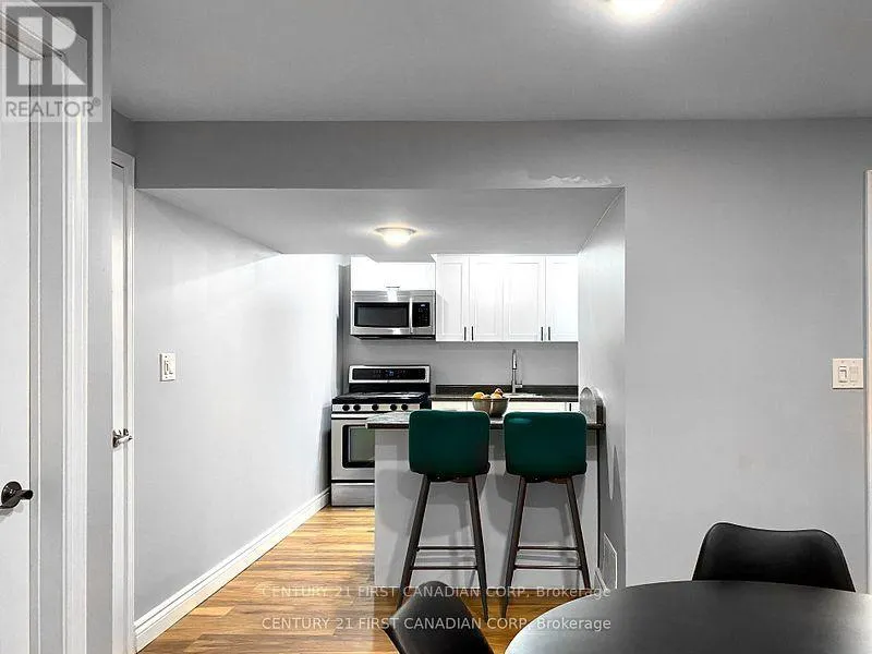 330 GLENROSE DRIVE