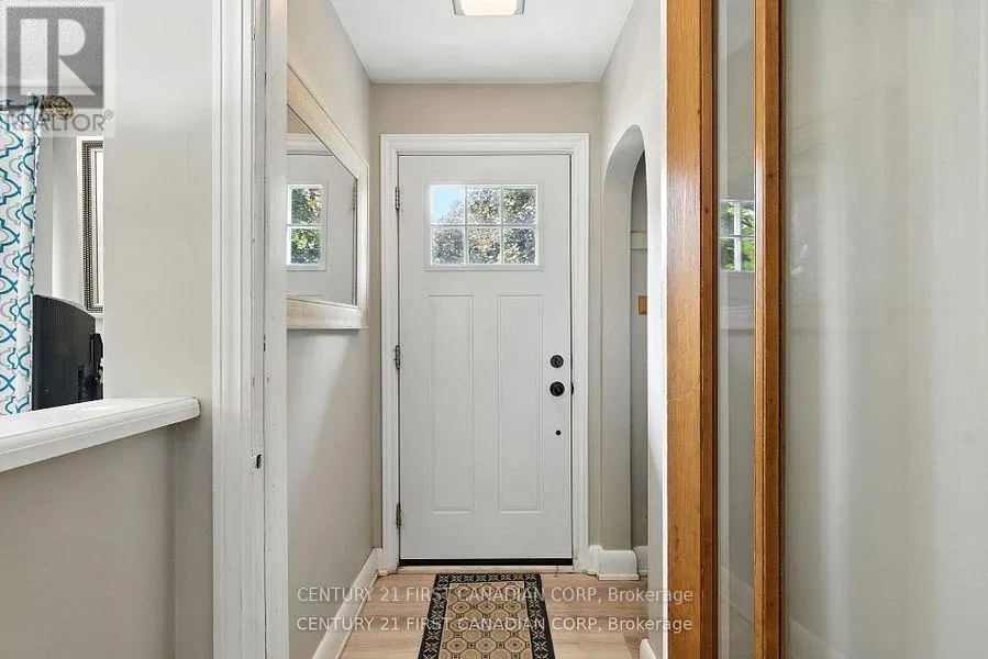 330 GLENROSE DRIVE