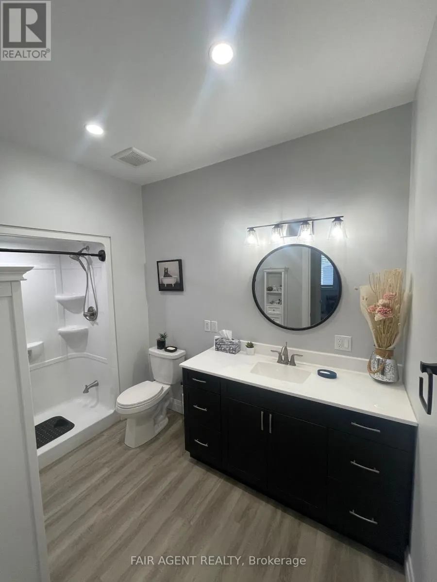 2 - 255 ALBERT STREET, #2