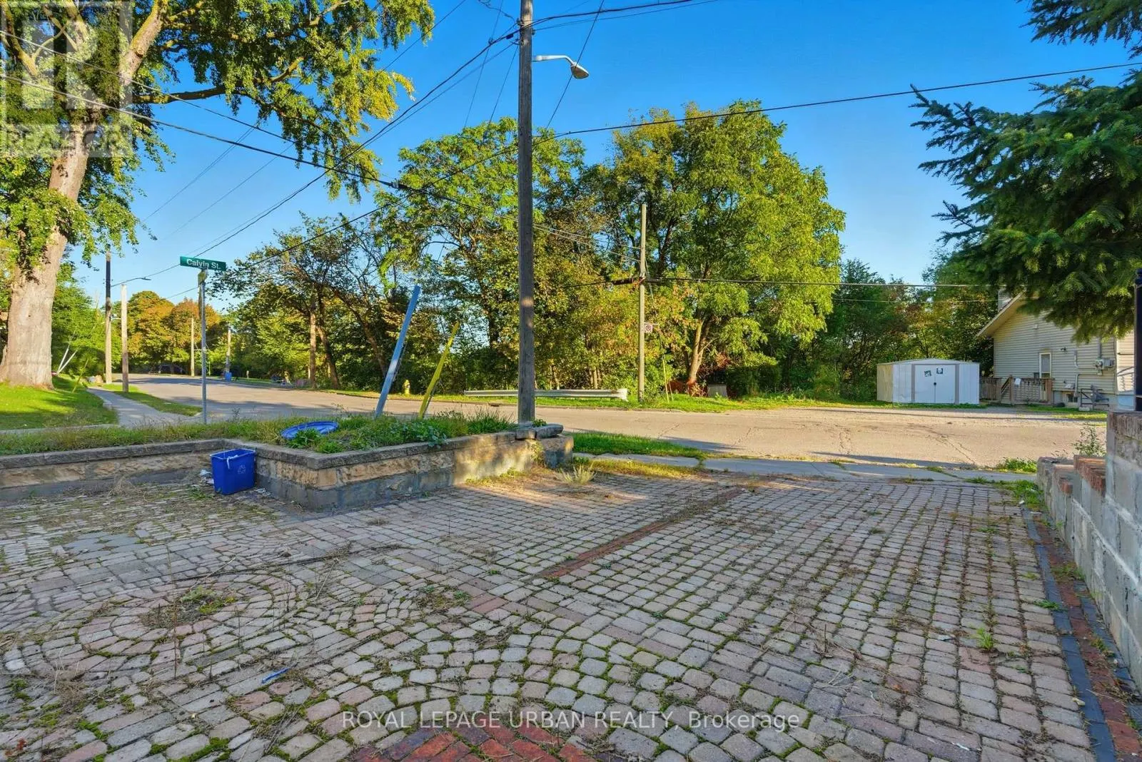 34 GALE CRESCENT