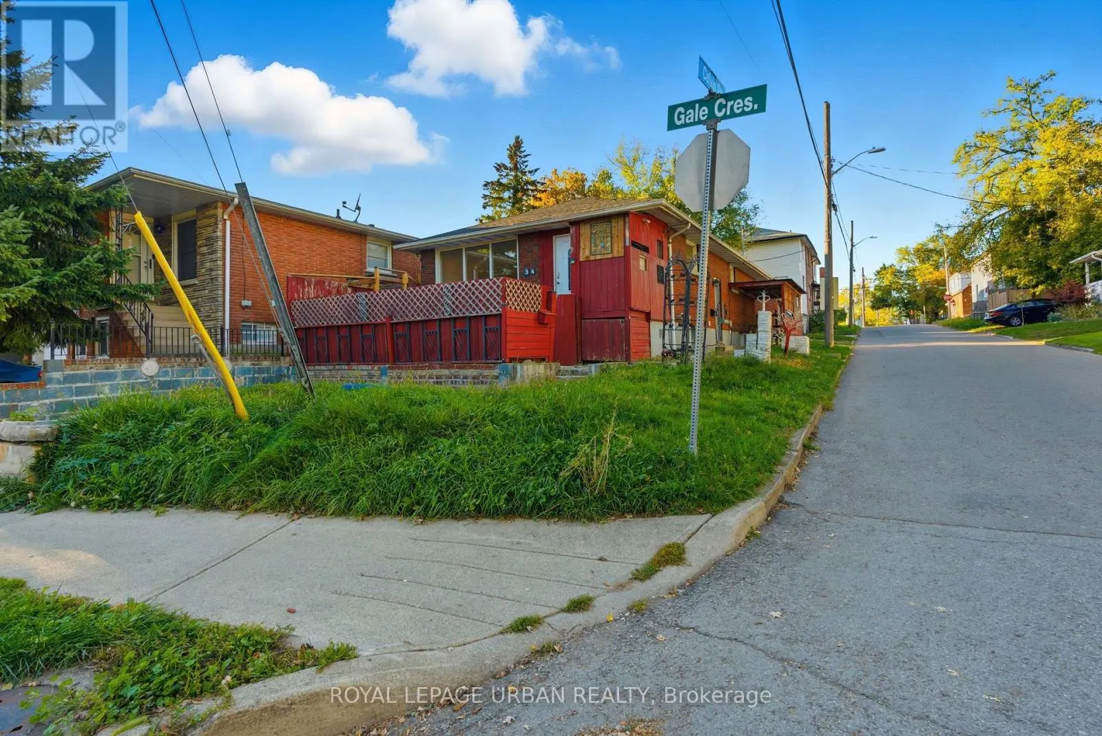 34 GALE CRESCENT