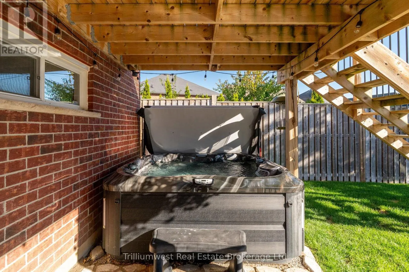 535 WOODBINE AVENUE