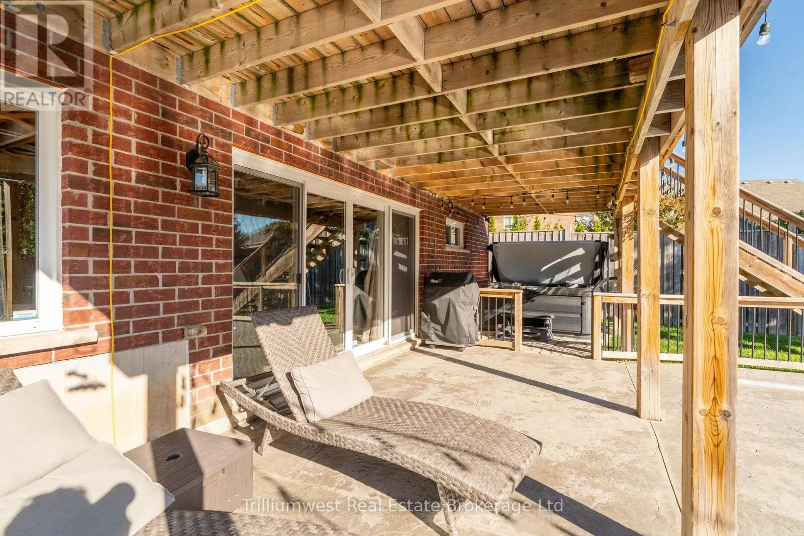 535 WOODBINE AVENUE