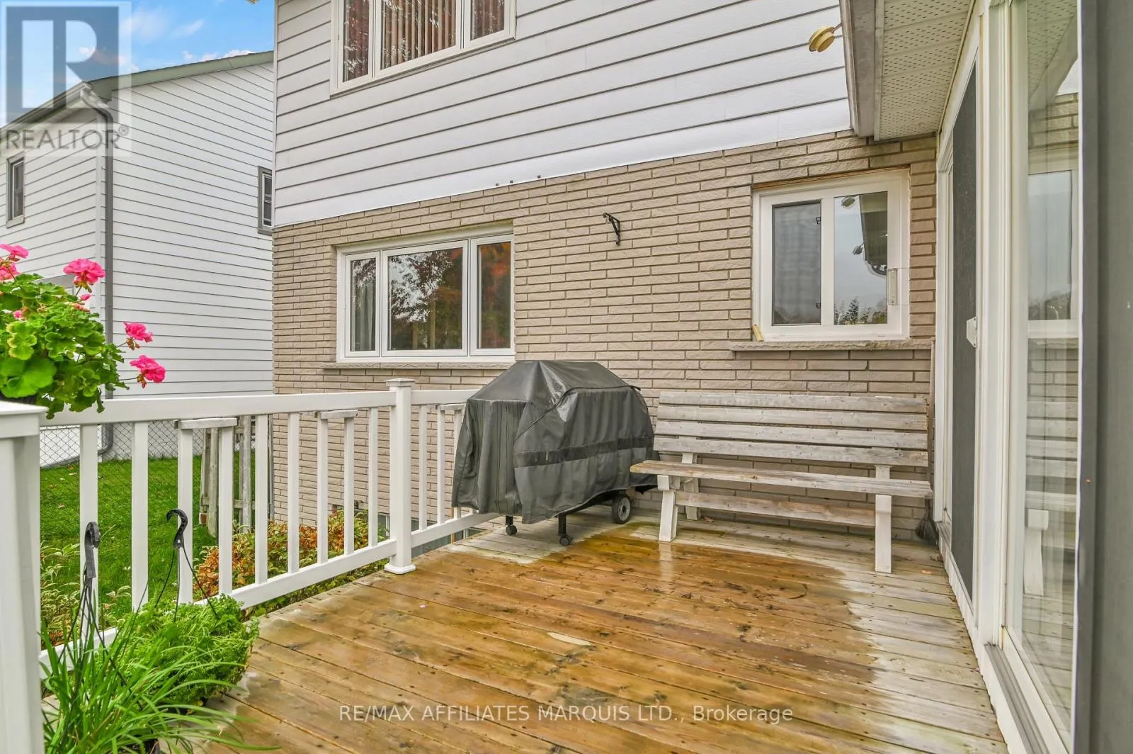2151 PITT STREET