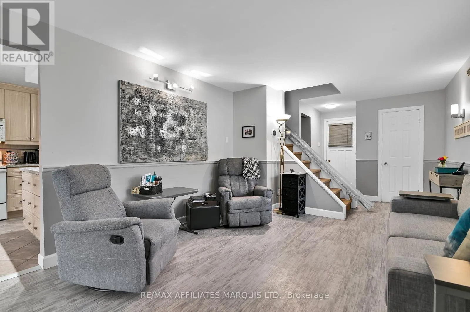 2151 PITT STREET
