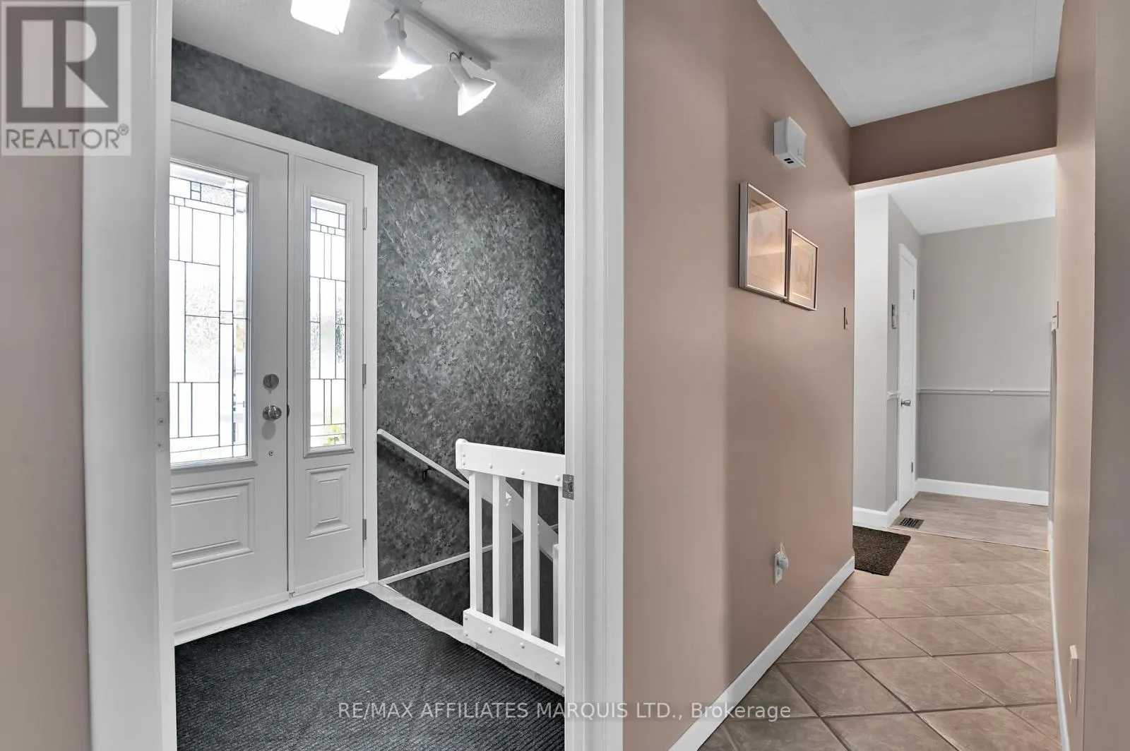 2151 PITT STREET