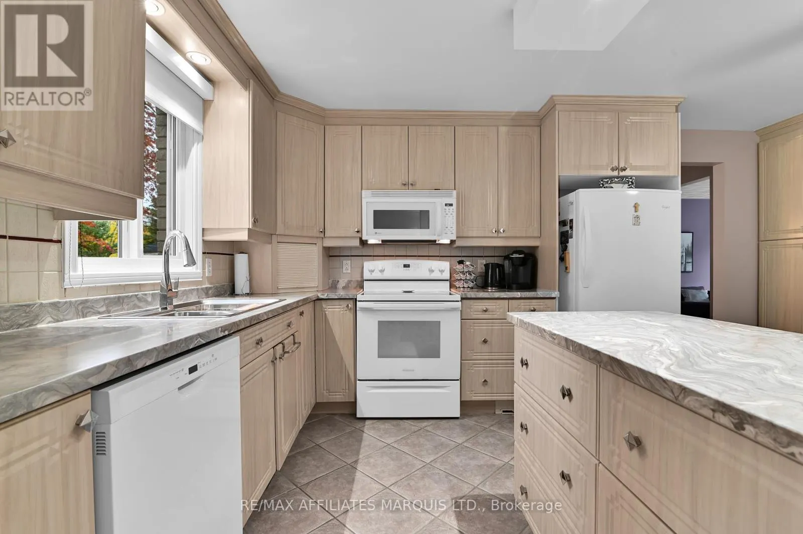 2151 PITT STREET
