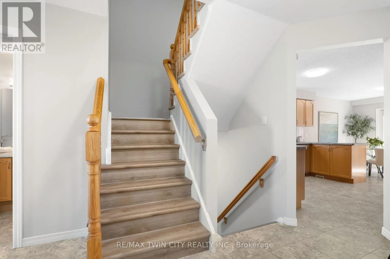 167 BRIDGEWATER CRESCENT