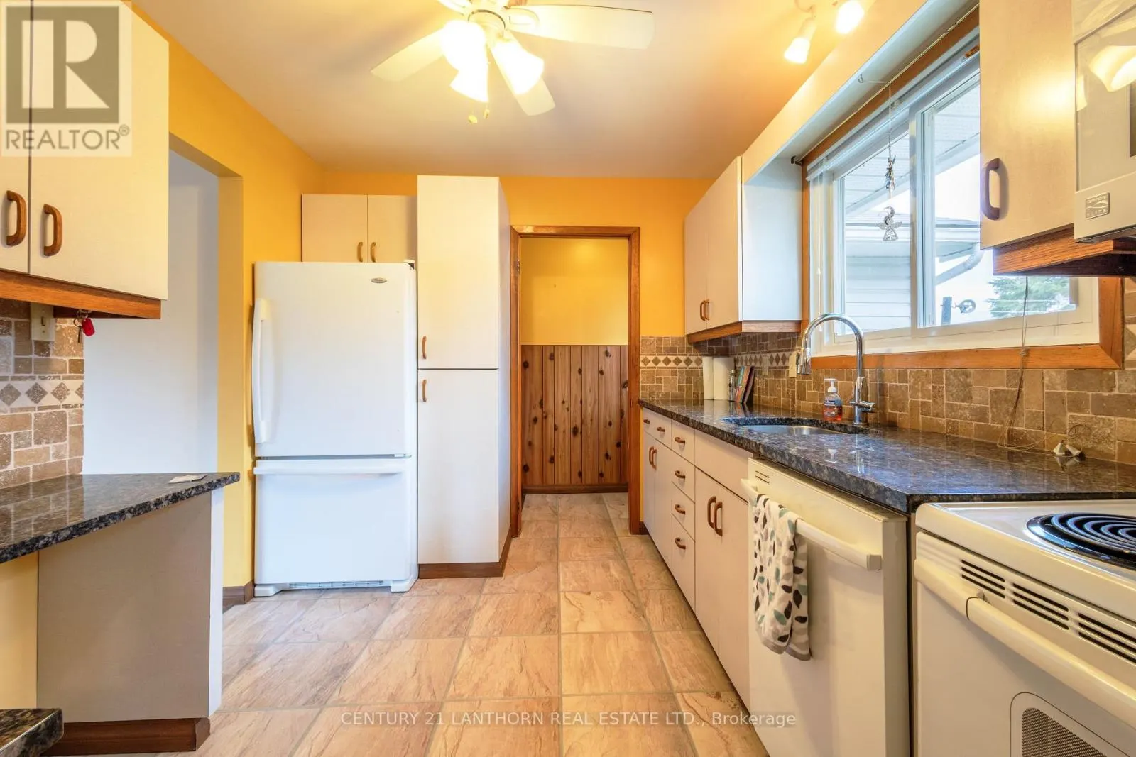 394 MONTROSE ROAD