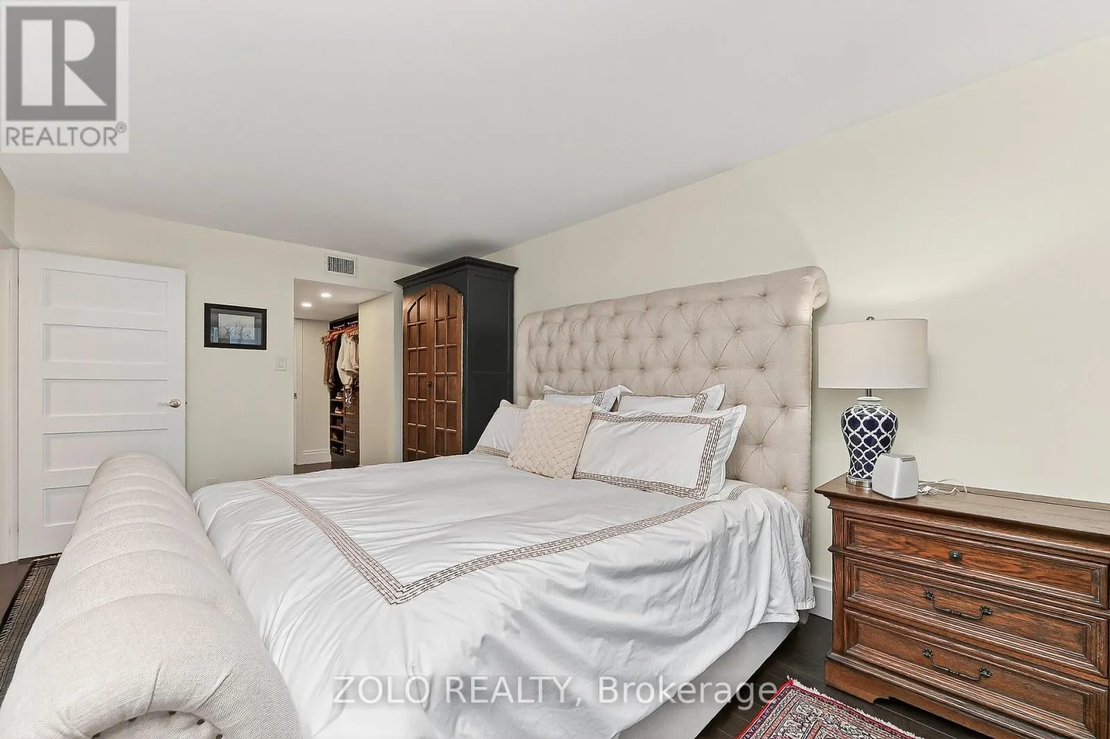 1101 - 160 GEORGE STREET