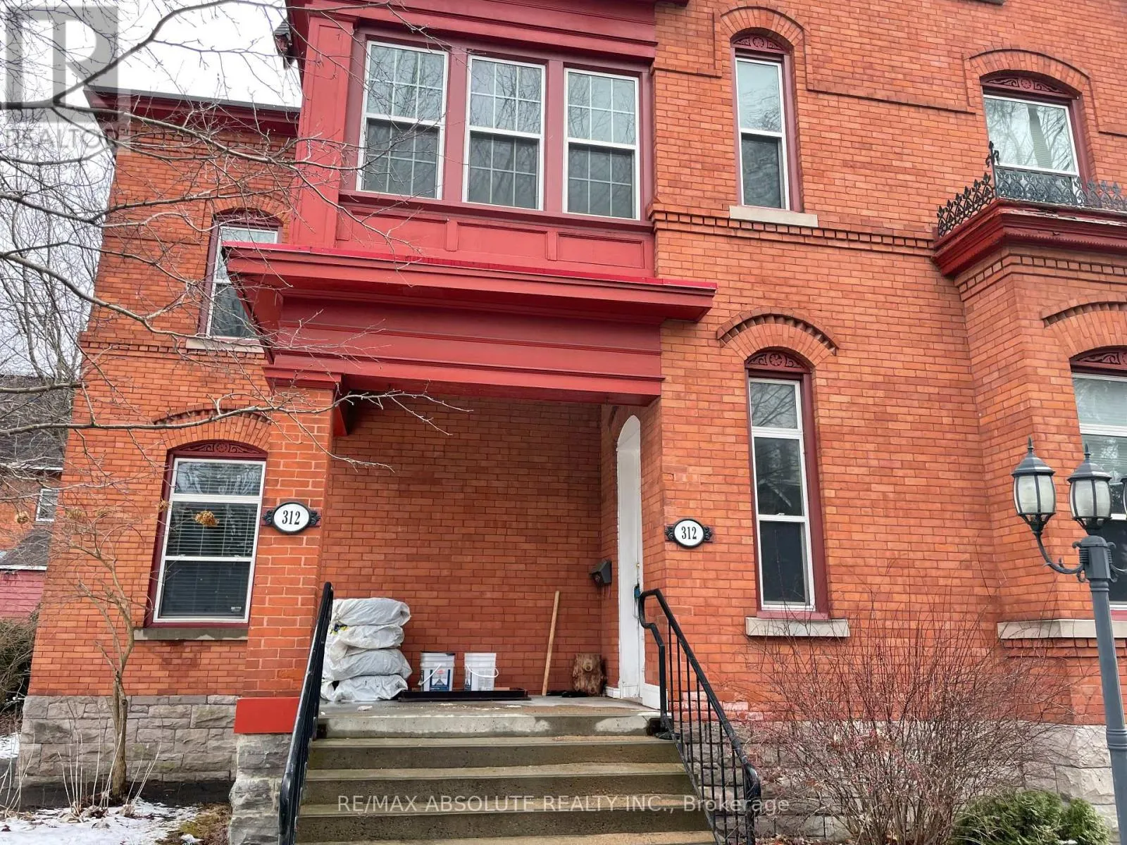 312 DALY AVENUE