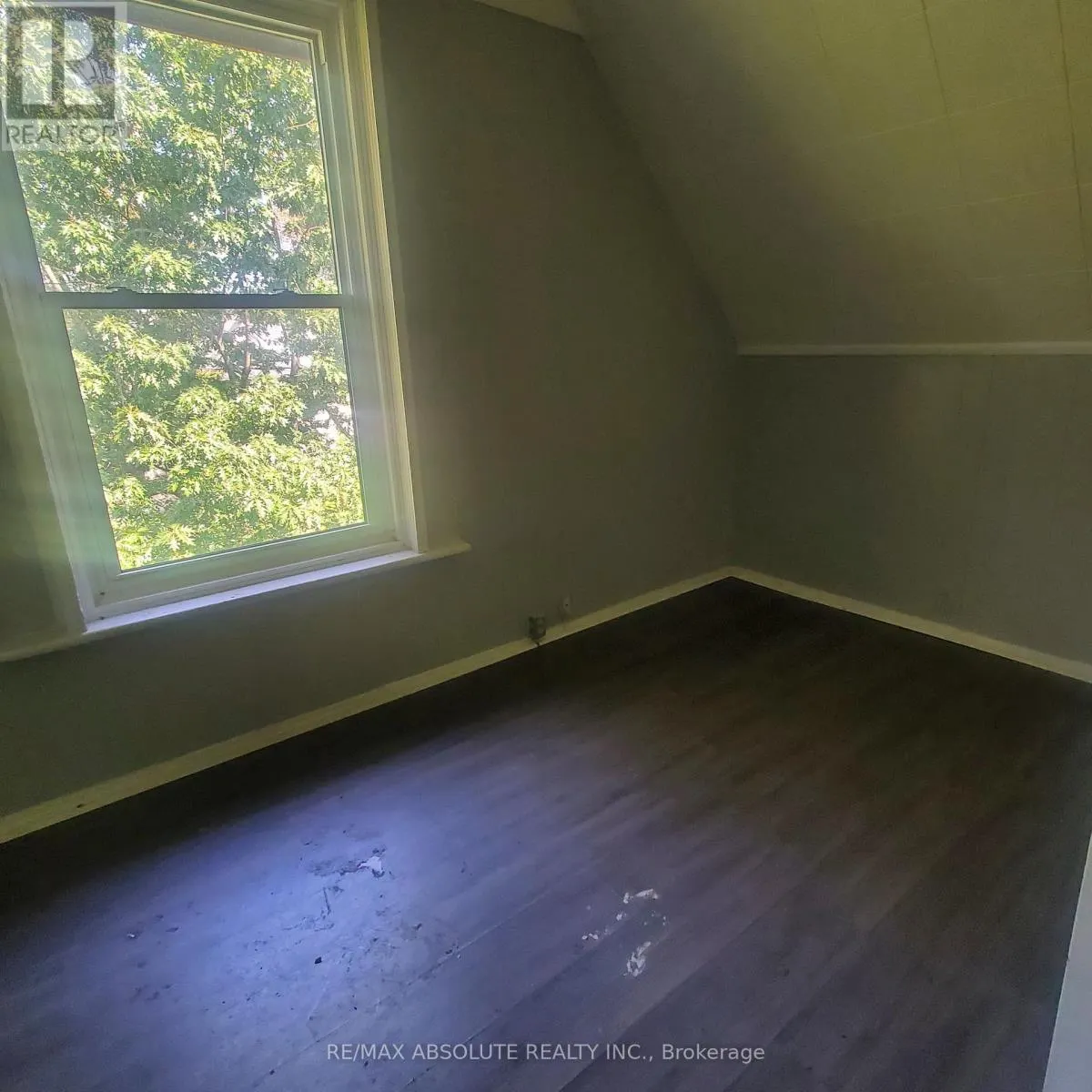312 DALY AVENUE
