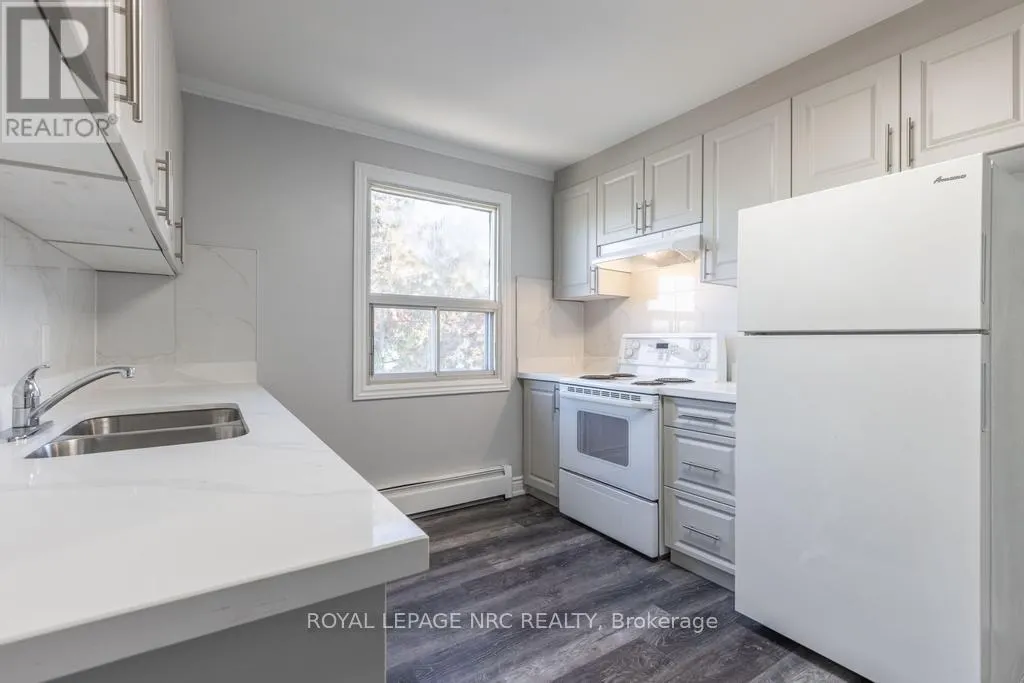 UNIT 1 - 3-5 OLIVE STREET