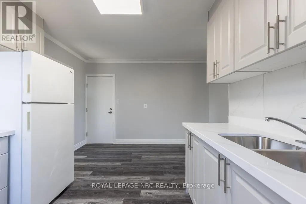 UNIT 1 - 3-5 OLIVE STREET