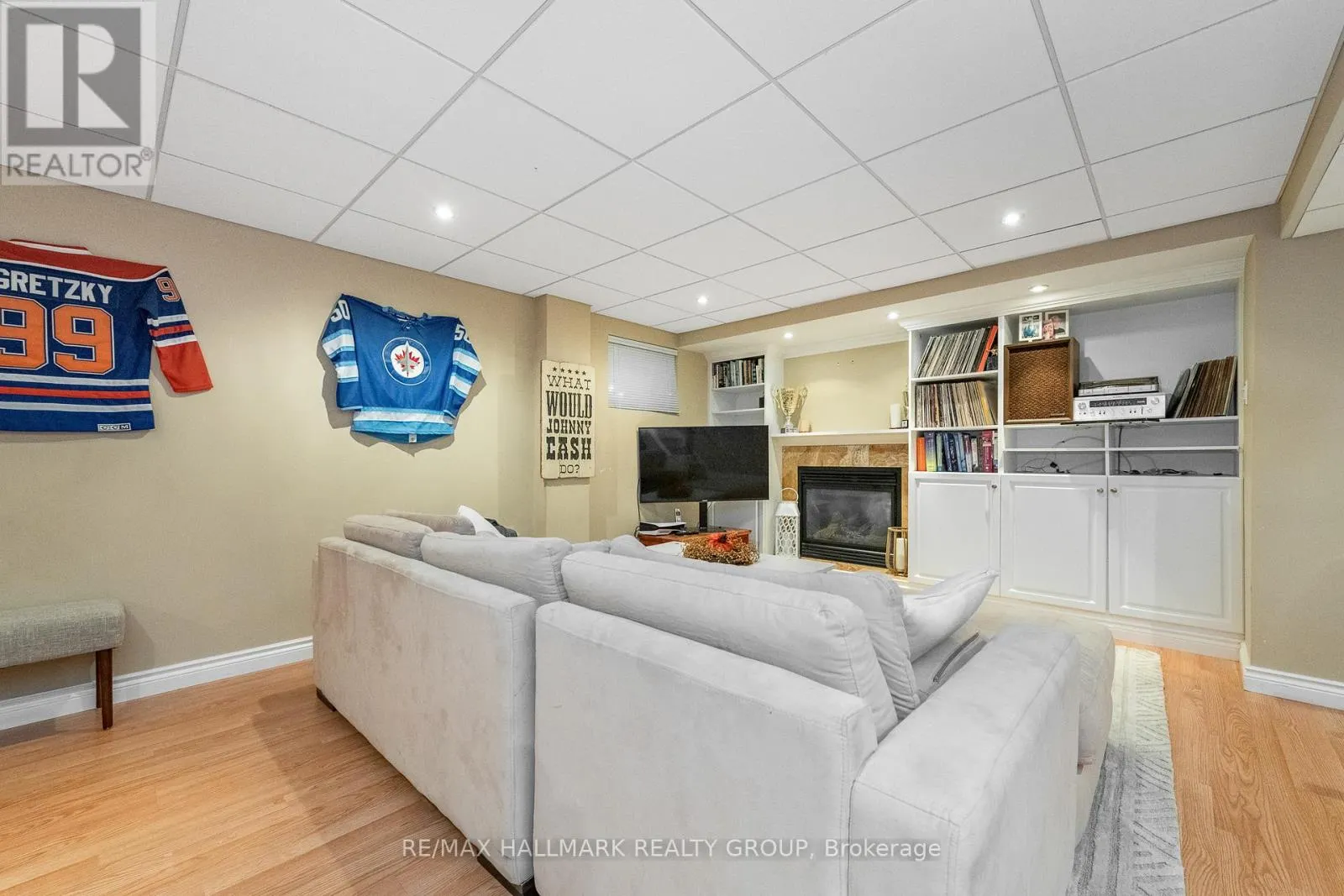 35 ST REMY DRIVE