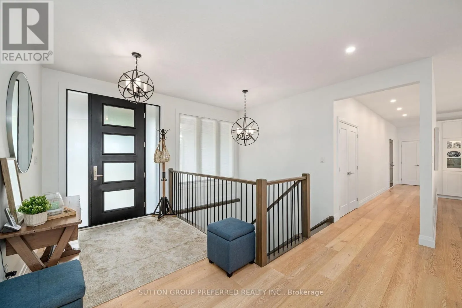 121 LEWIS DRIVE