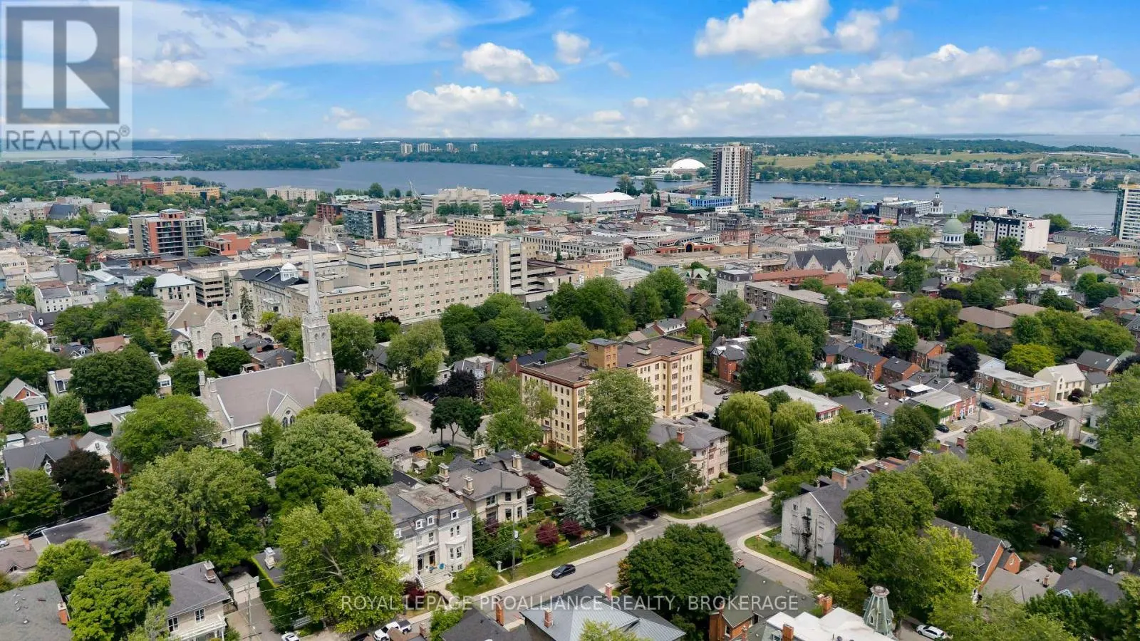 302 - 67 SYDENHAM STREET, #302