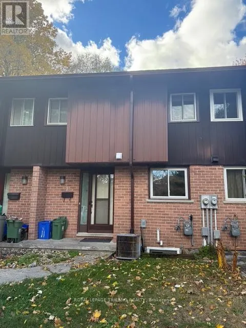 11 - 51 SUMMIT AVENUE, #11